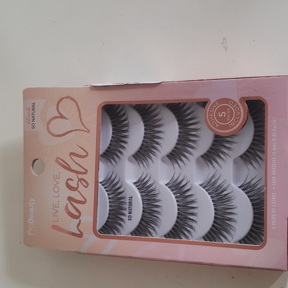 Probeauty Live Love Lash so natural black lashes 5 pairs